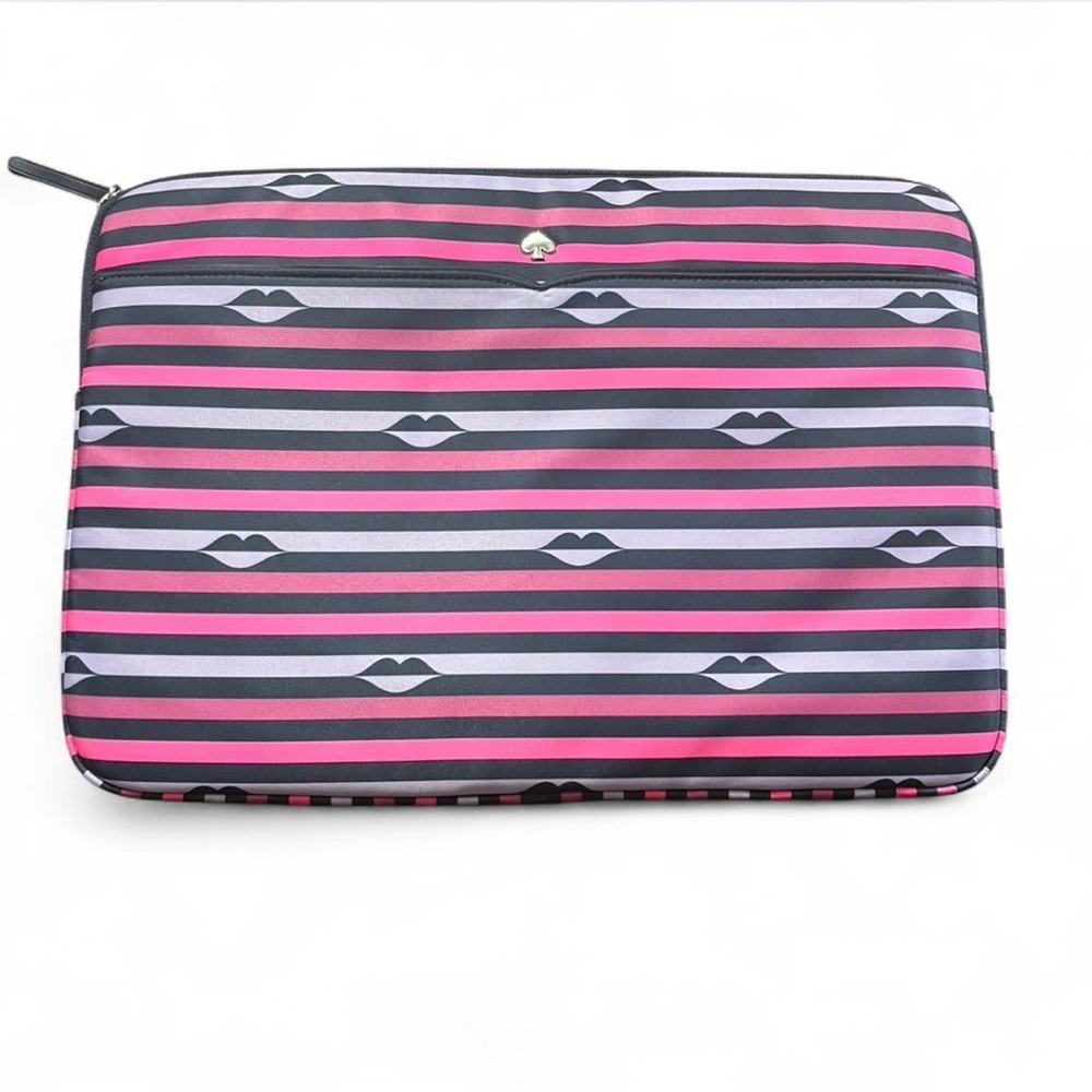Kate Spade Jae Lip Print Nylon Laptop Case.